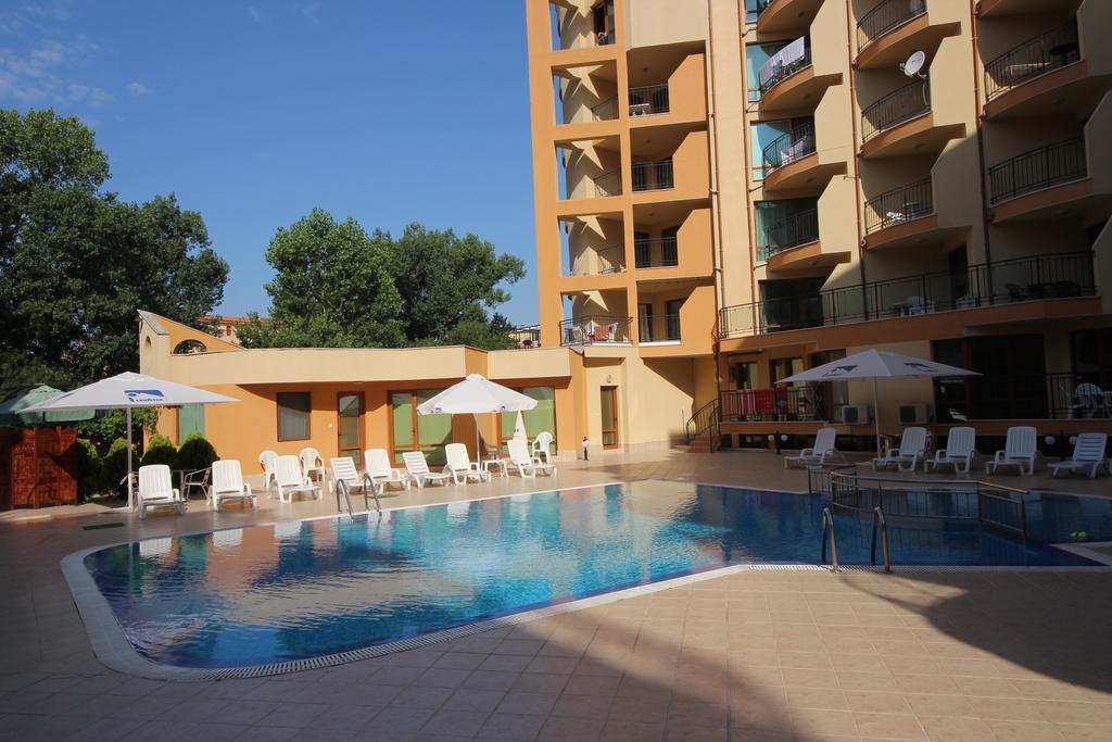 Menada Amadeus 1 Apartments Sunny Beach Exterior photo